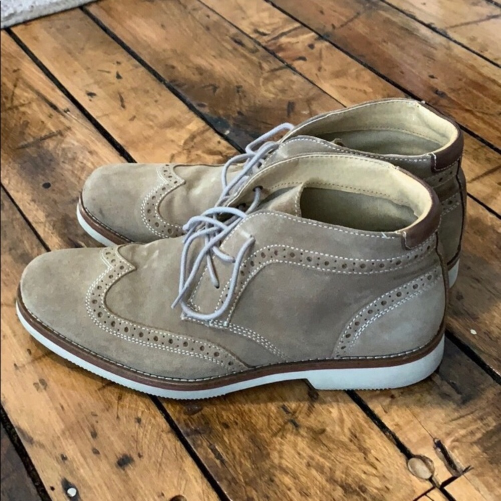 Bass chukka boots